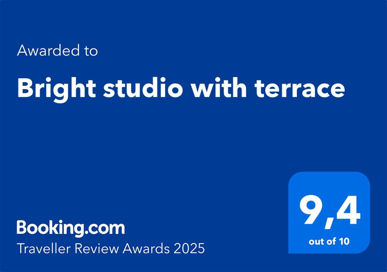 Bright Studio With Terrace بورتو المظهر الخارجي الصورة